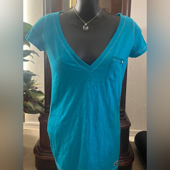 Y2k NWT Gorgeous Hollister V- Neckline short-sleeve top So Cal❣️ - Picture 4 of 16
